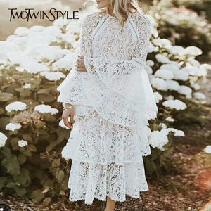 TWOTWINSTYLE White Lace Flare Sleeve Ruffled  Dress.